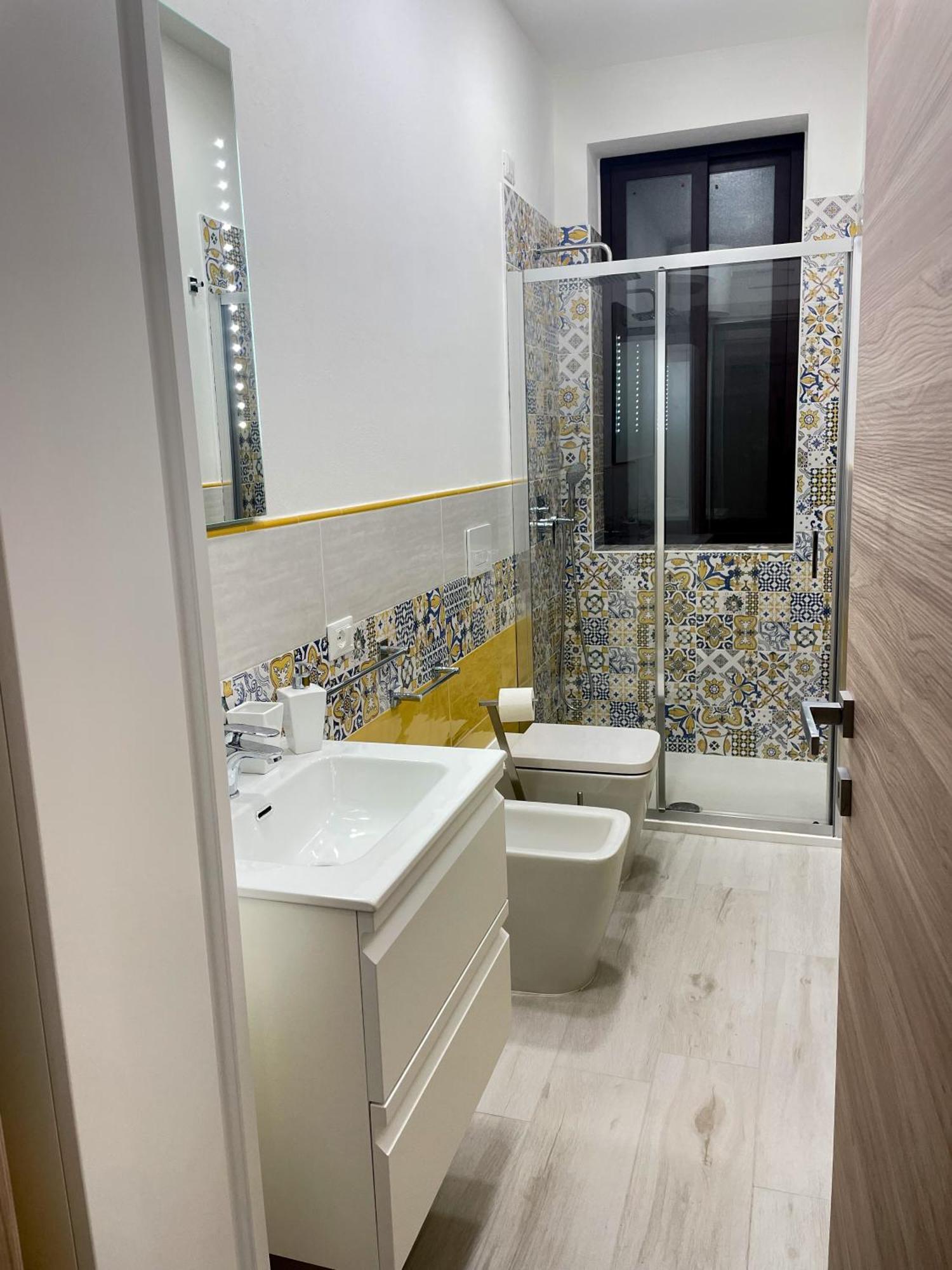 Noemi's Ballaro' Apartment *